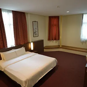 *** Hotel Kihei Singapore